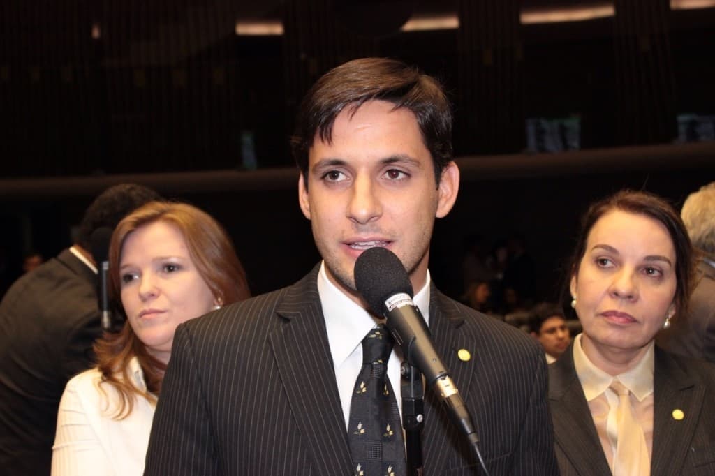 Projeto de Rafael Motta incentiva implantação do tempo integral nas escolas