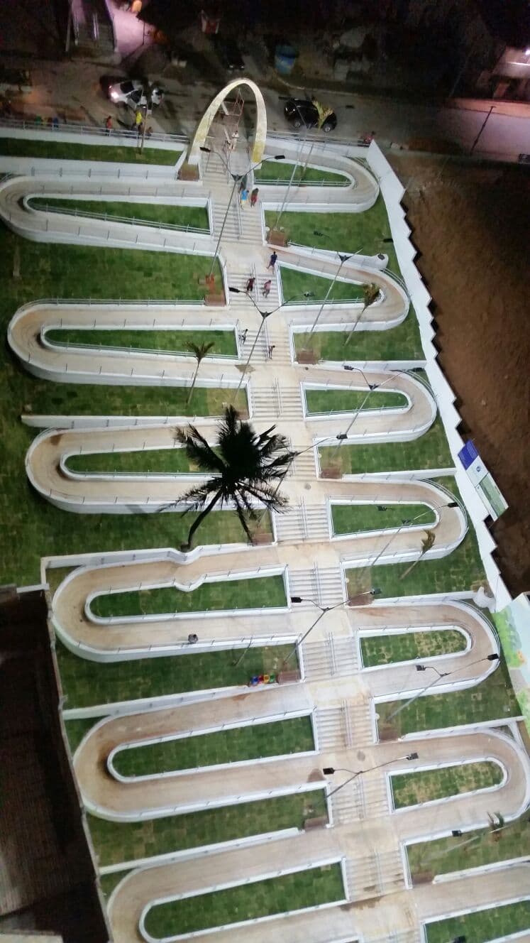 FOTOS: Obra da escadaria de Areia Preta- Mãe Luiza