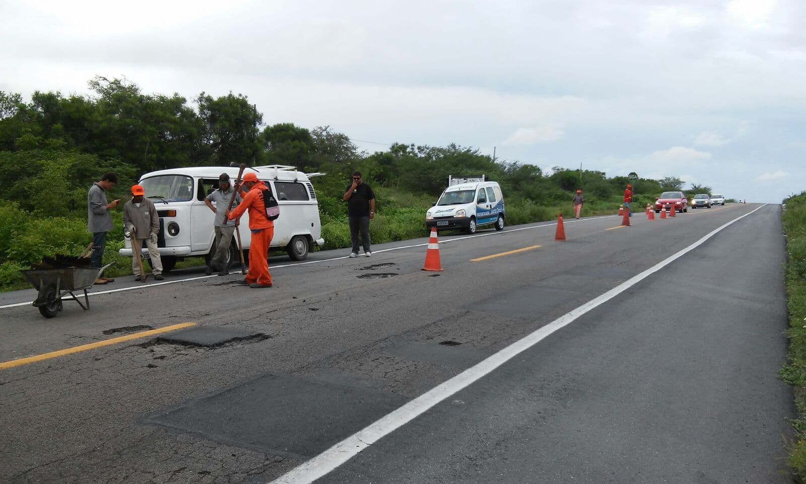 FOTOS: DNIT inicia trabalho de recuperação do trecho da BR-226 entre Tangará e Santa Cruz