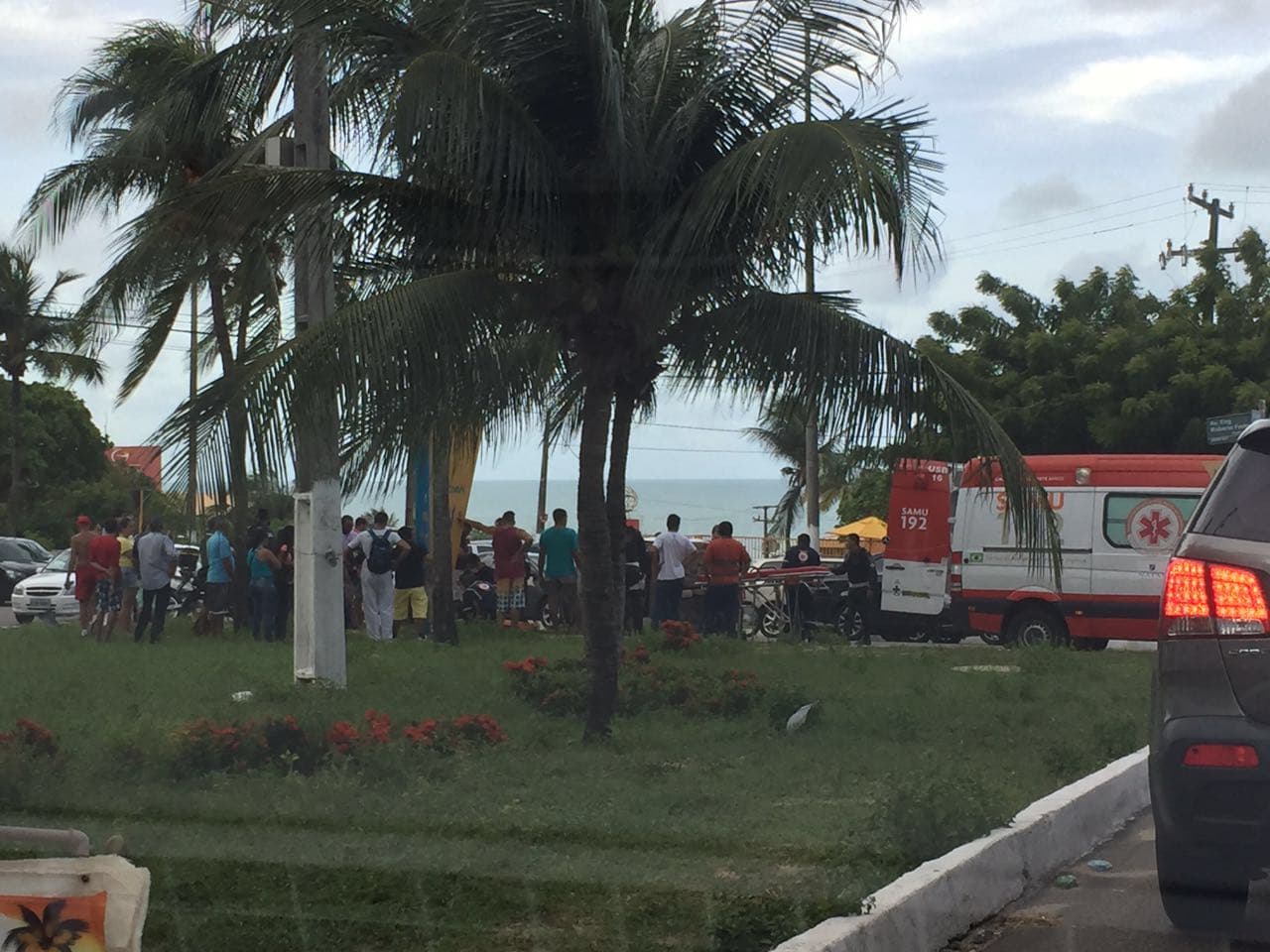 FOTO: Acidente com vítima fatal na Av. Eng. Roberto Freire