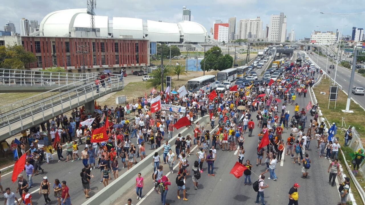 Manifestação de sexta em Natal foi "preparativo": Sindicatos e centrais preveem greve geral para o dia 25