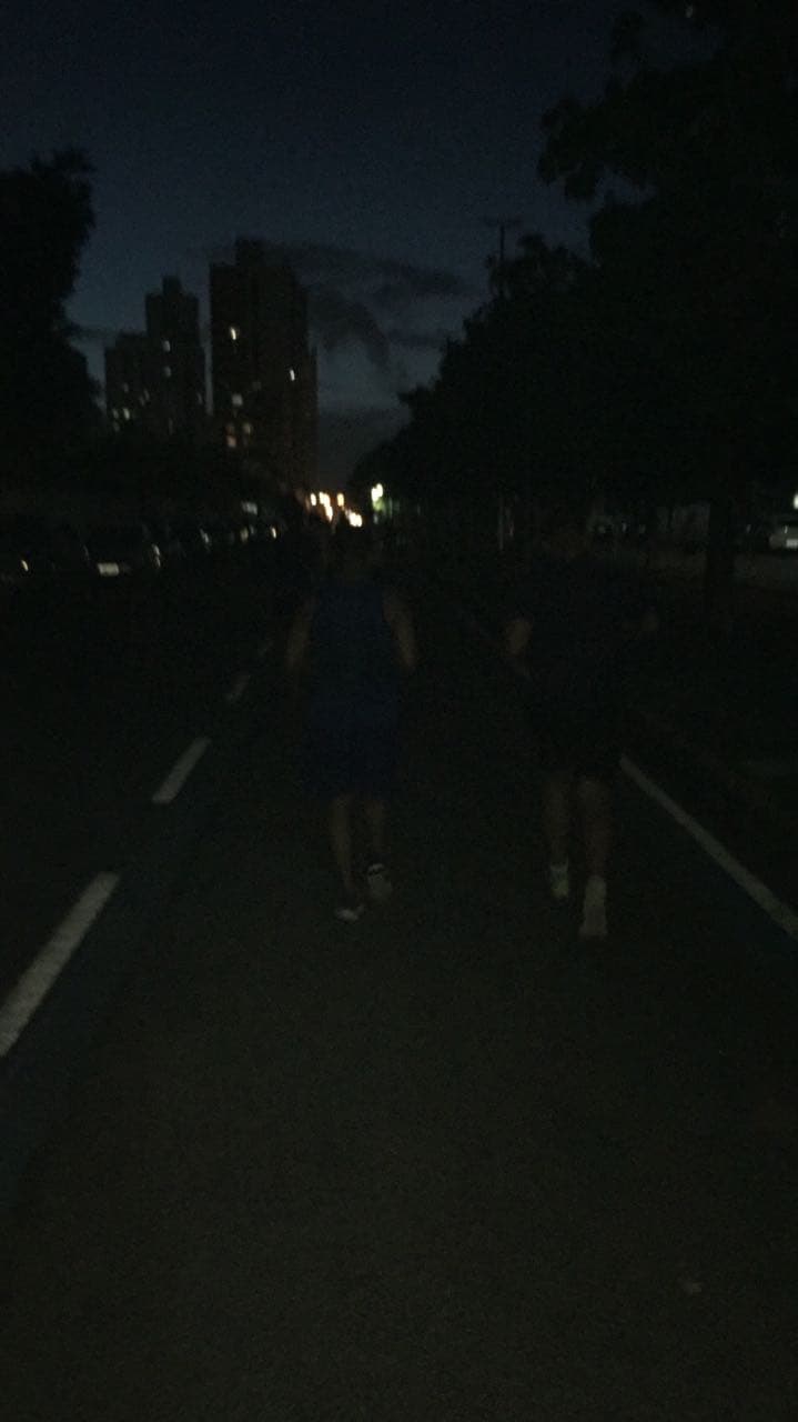 FOTOS: Trecho da Avenida Alexandrino de Alencar às escuras