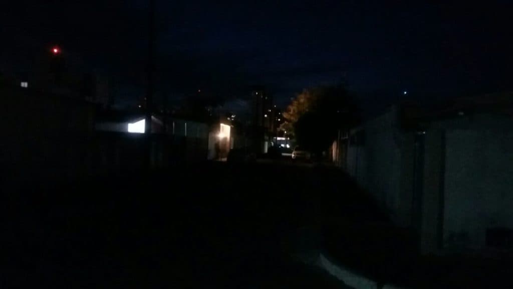 FOTOS: Leitor reclama de falta de iluminação em ruas do bairro Morro Branco;veja