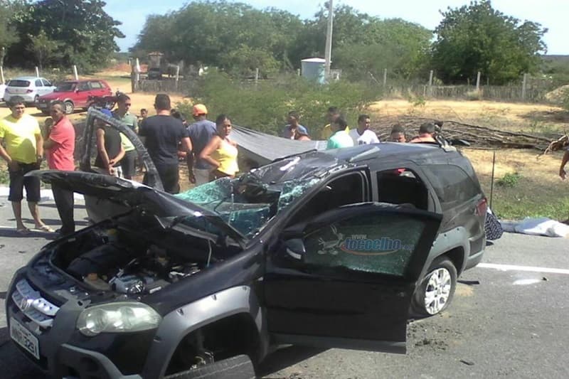 FOTOS: Grave acidente na BR-304