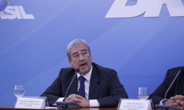 Governo avalia adiar a votação da Previdência