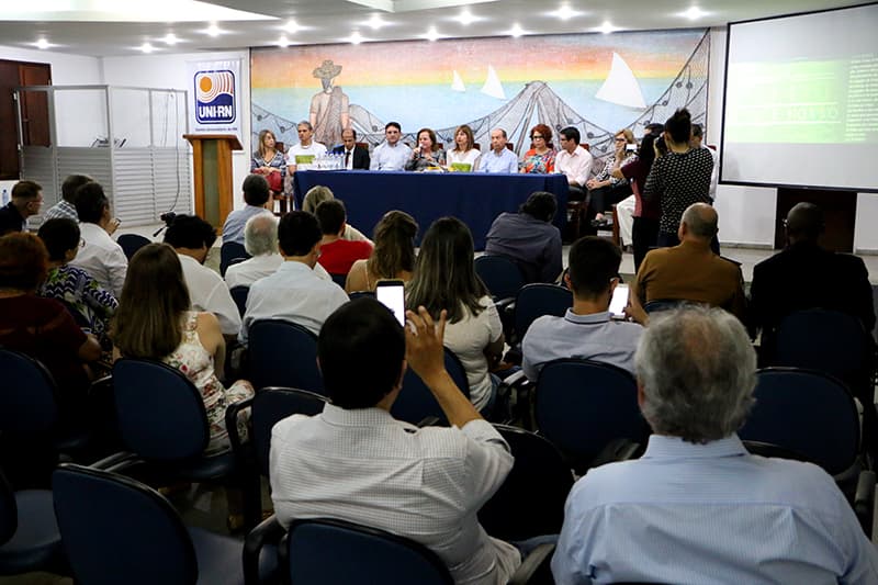Governo apresenta projeto para requalificar estádio Juvenal Lamartine