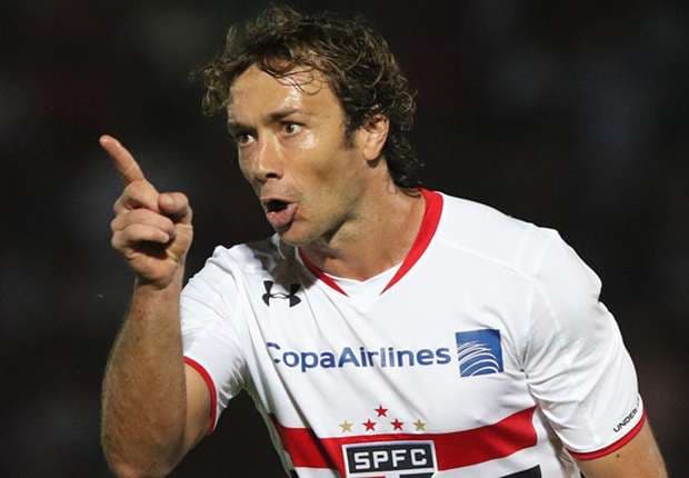 Lugano diz que prefere Dunga a Tite: "é um encantador de serpentes"