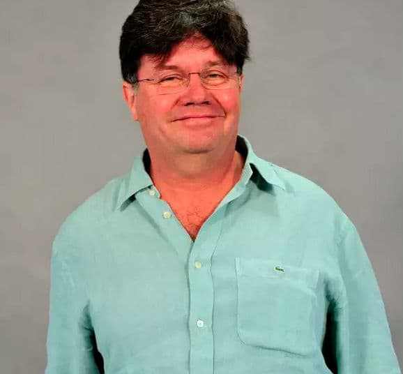 No SBT, ex-Casseta critica Globo, Marcelo Adnet e o PT