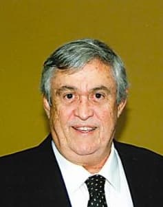 Morre Marcílio Carrilho