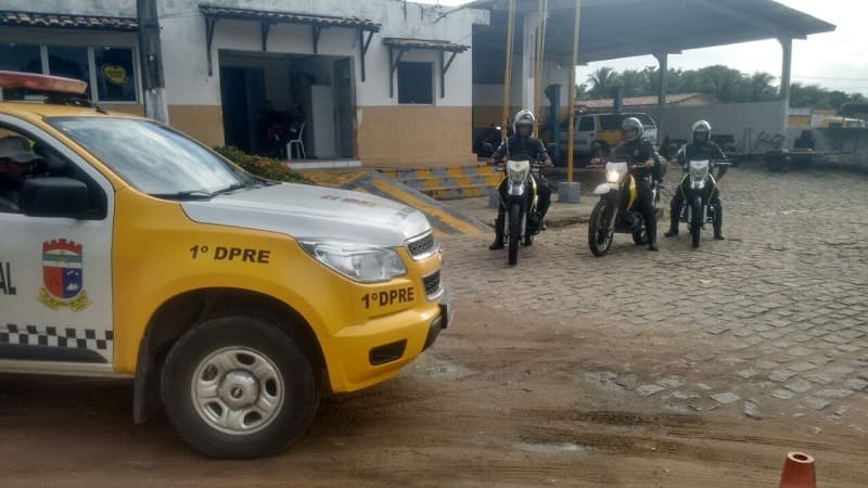 Operação Motociclo flagra 22 condutores irregulares e apreende 13 motocicletas na zona Norte de Natal