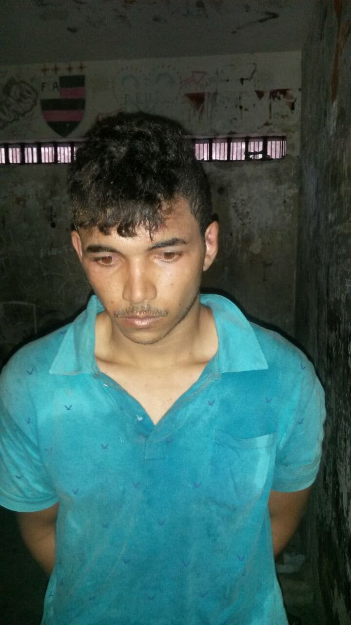 FOTOS: Homem é preso em flagrante e material recuperado após roubo em Natal