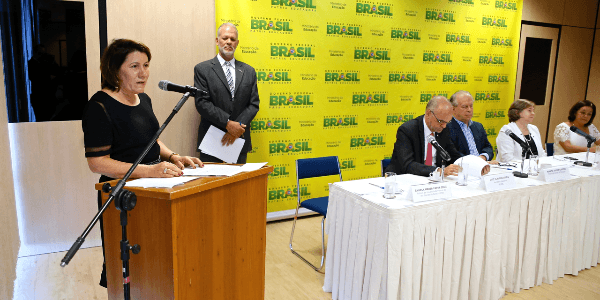 FOTO: Ministro da Educação empossa reitora da UFRN para segundo mandato