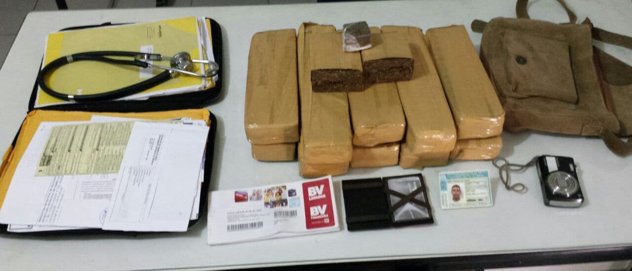 FOTOS: Denúncia anônima leva Polícia Militar a apreender mais 10kg de maconha em Parnamirim