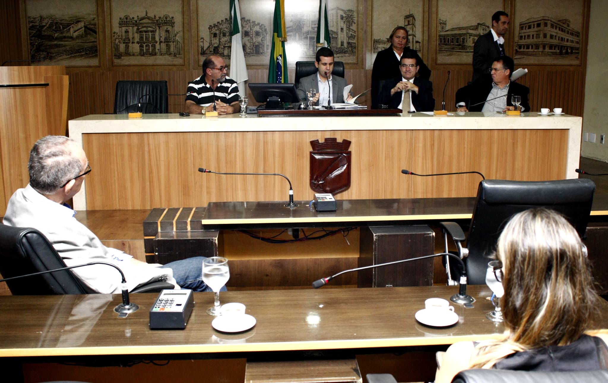 Comissão da Câmara Municipal de Natal  adia votação a projeto de transporte particular via aplicativos