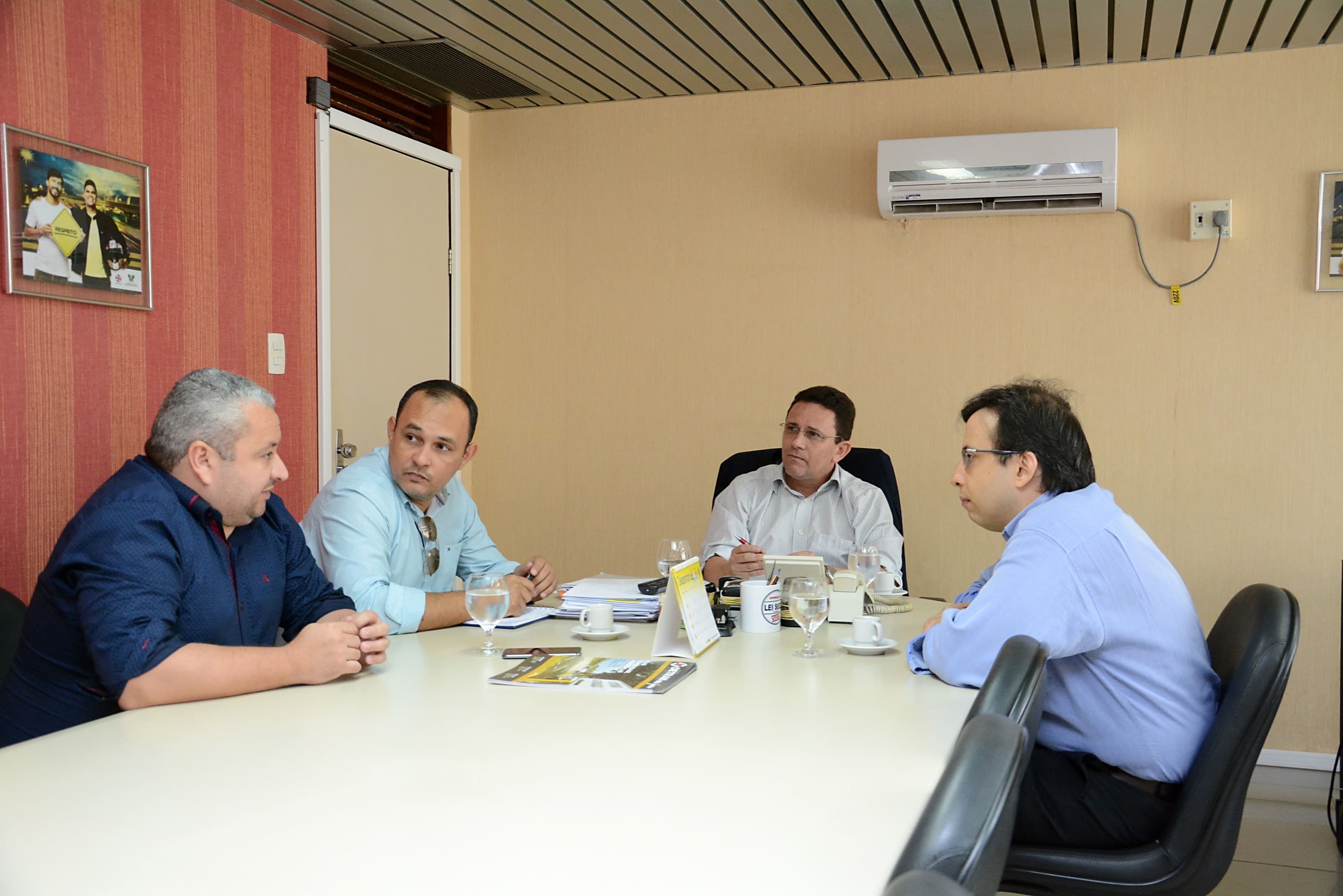 Detran e Itep discutem criação de central de identificação de veículos