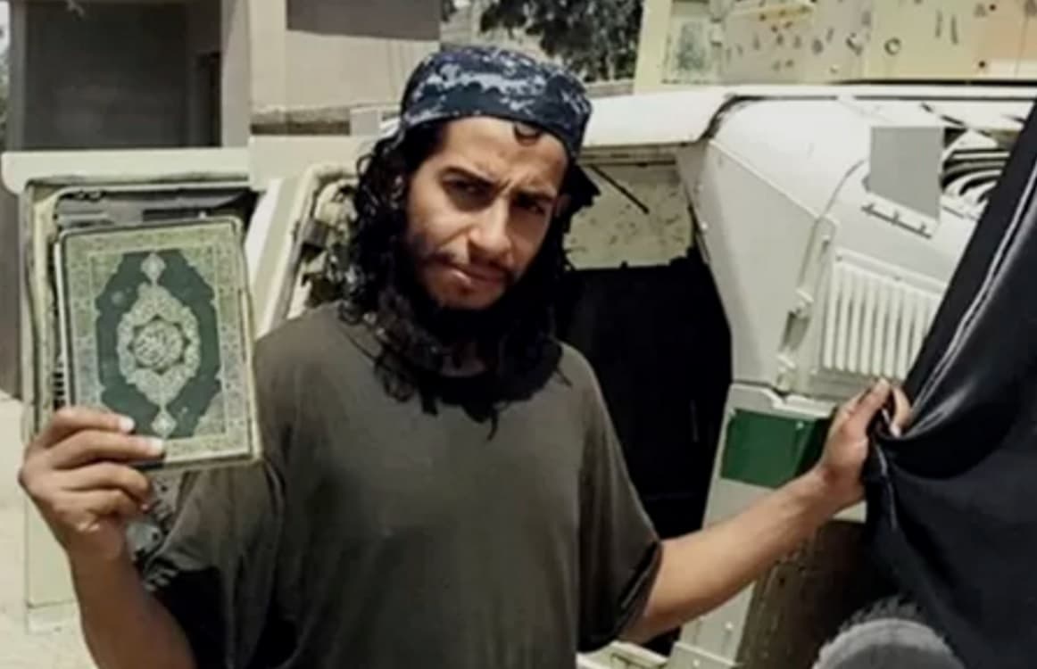 TERRORISMO: Aviões desviados, tiroteios e terroristas mortos voltam assustar Paris