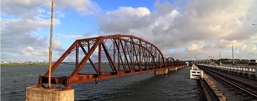 Estudante da UFRN pesquisa riscos da ponte do bairro de Igapó