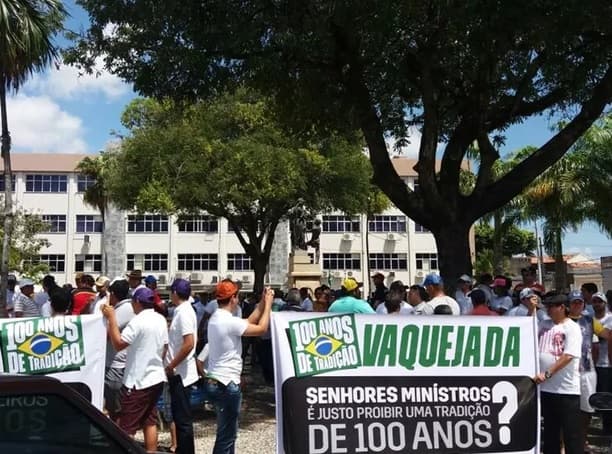 CONTRA DECISÃO DO STF -(FOTO): Protesto a favor da vaquejada ocorre em Natal
