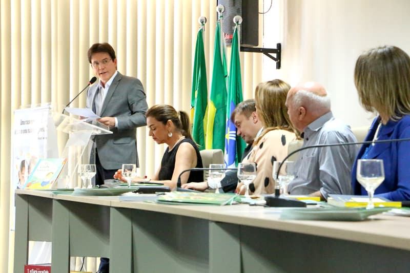FOTOS: Governo lança programa Vale-Livro 2016 que vai beneficiar 250 mil estudantes no RN