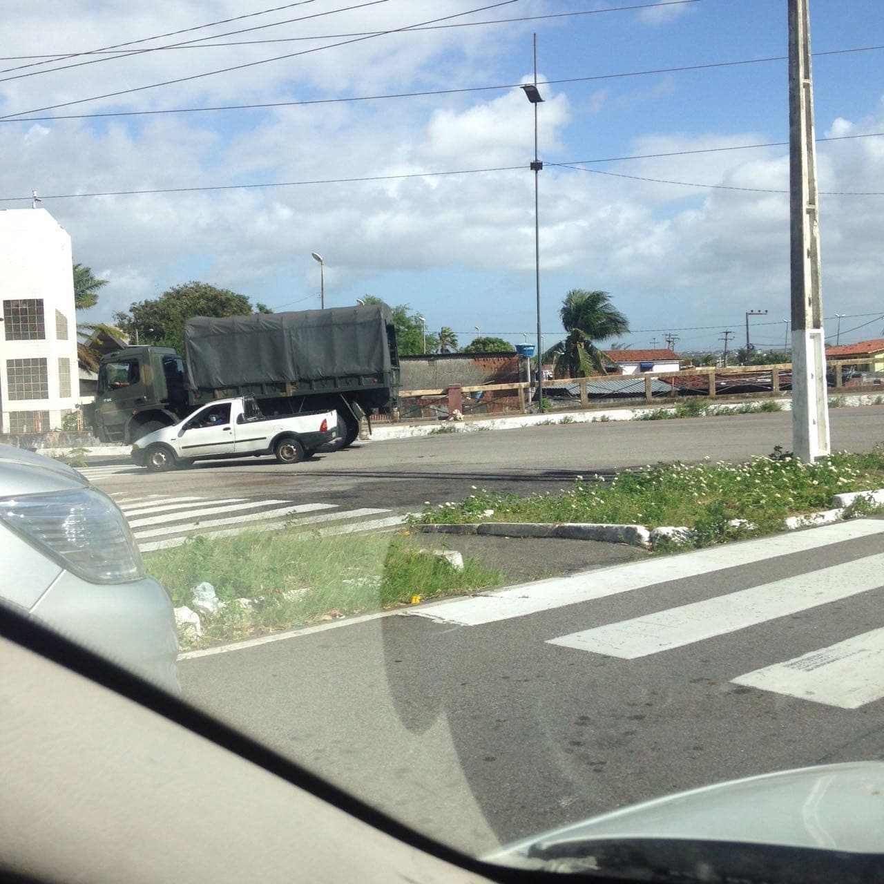 [FOTO] Militares do Exército já reforçam segurança em Natal