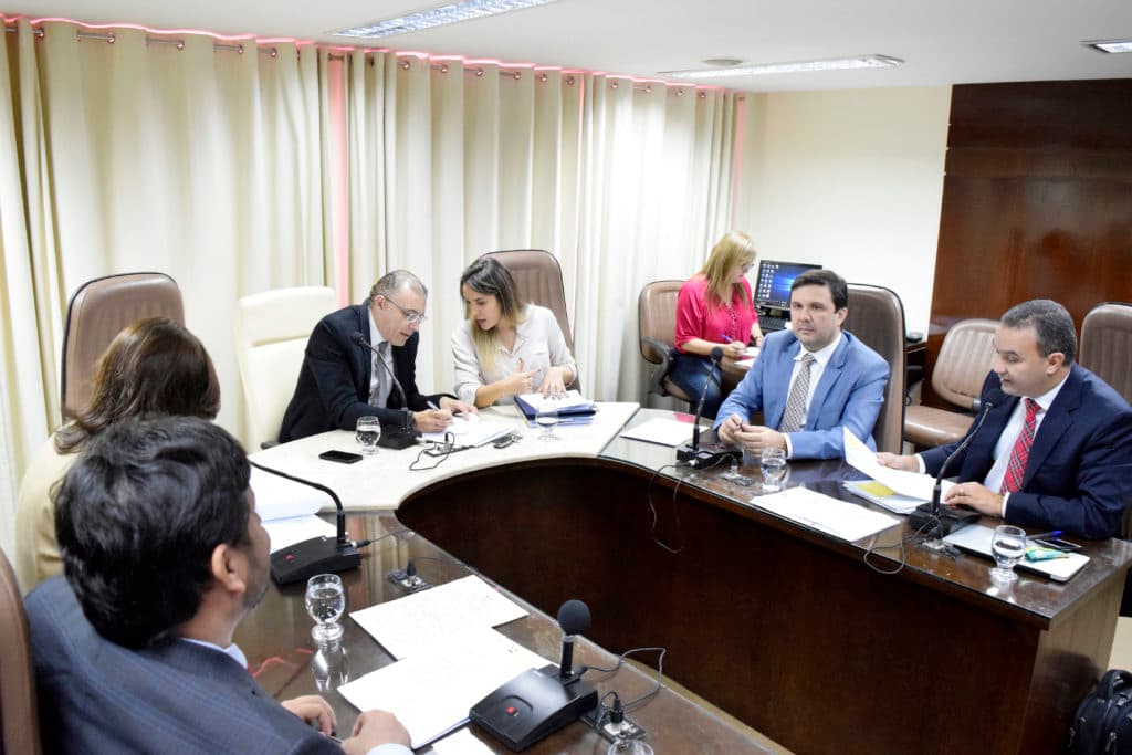 Projeto isenta servidores do pagamento de multas e juros dos tributos estaduais