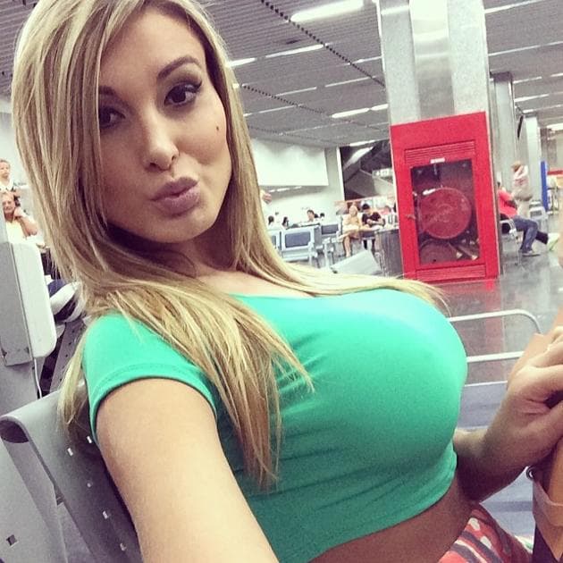 Andressa Urach revela: “Fiz pacto para atrair homens casados”