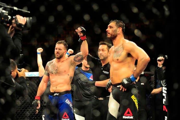 Minotouro é massacrado por Ryan  Bader e perde por nocaute técnico