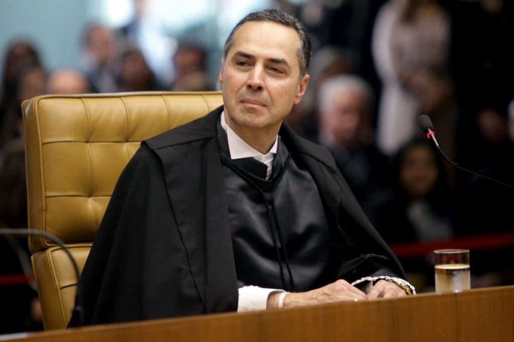 Ministro diz que Brasil deve ‘legalizar a maconha e ver como isso funciona na vida real'