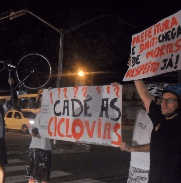FOTOS: Após morte por atropelamento, ciclistas fazem protesto em Natal