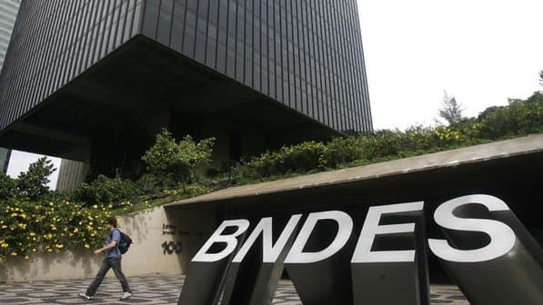 Com apoio do PMDB, Câmara abre sigilo do BNDES