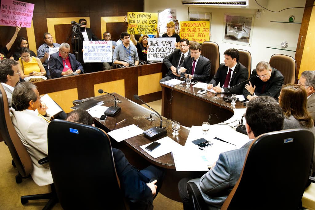 FOTOS: CCJ realiza reunião extraordinária e ouve servidores sobre projetos do TJRN