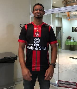 PGR pede volta do goleiro Bruno à prisão, e STF pode analisar o caso na semana que vem