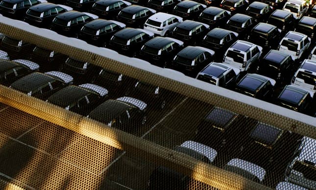 Venda de carros importados cai 46% em novembro