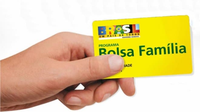 Governo aponta irregularidades em 1,1 milhão dos 13,9 milhões de benefícios do Bolsa Família; cerca de 8% do total