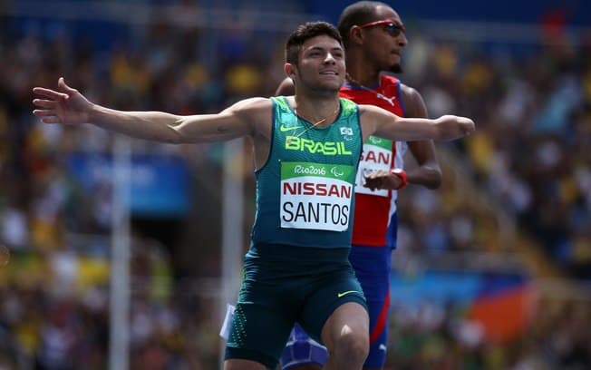 Petrúcio Ferreira conquista ouro e recorde paralímpico nos 100m T47