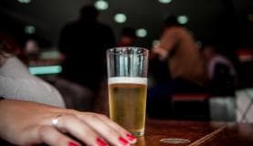 Cerveja pode proteger contra ataques cardíacos, diz pesquisa
