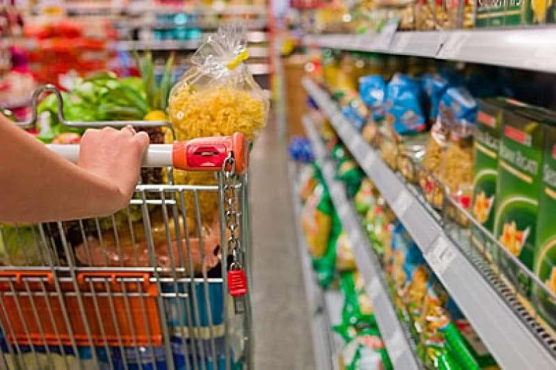 Cesta básica está mais barata em 14 capitais brasileiras; Natal segue com menor valor