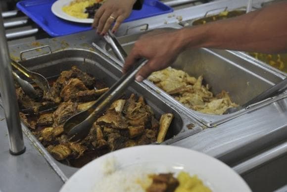 Mais de 14 mil estabelecimentos do setor de alimentos fecharam no início de 2016