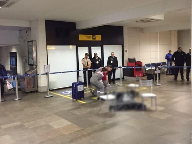 Jovem é morto a tiros no aeroporto Salgado Filho em Porto Alegre