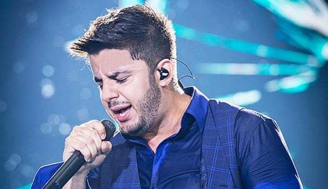 Causa da morte do cantor Cristiano Araújo foi hemorragia interna, diz IML