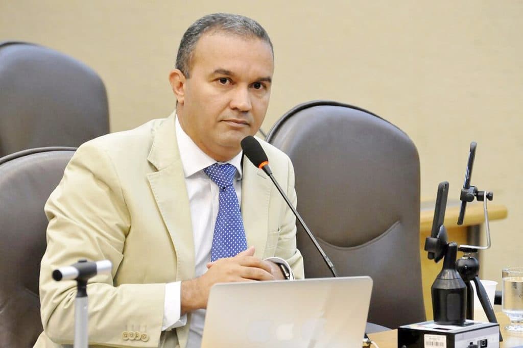 Deputado Kelps diz que Governo deve compensar municípios que sediarão presídios