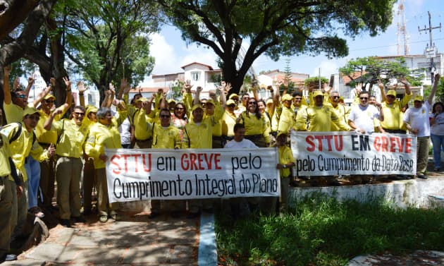 Servidores da STTU iniciam greve por tempo indeterminado