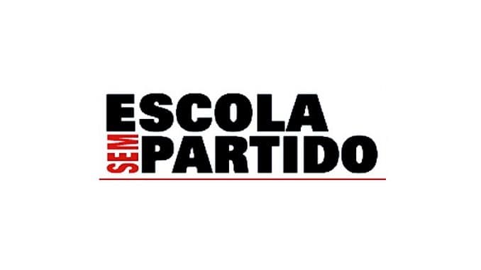 Integrantes da bancada evangélica na Câmara vão analisar Escola sem Partido; proposta de Rogério Marinho prevê detenção por doutrinação