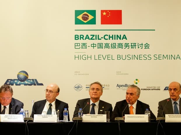 Ministro da Fazenda Henrique Meirelles afirma que Brasil pode crescer 2,5% em 2018