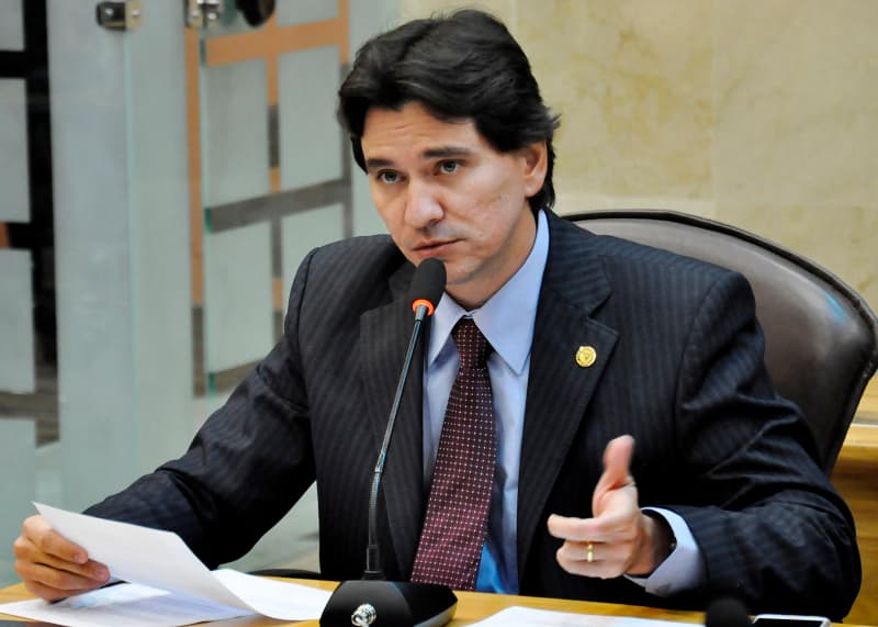 Deputado George Soares pede união política para instalação de centro de conexões de voos no RN