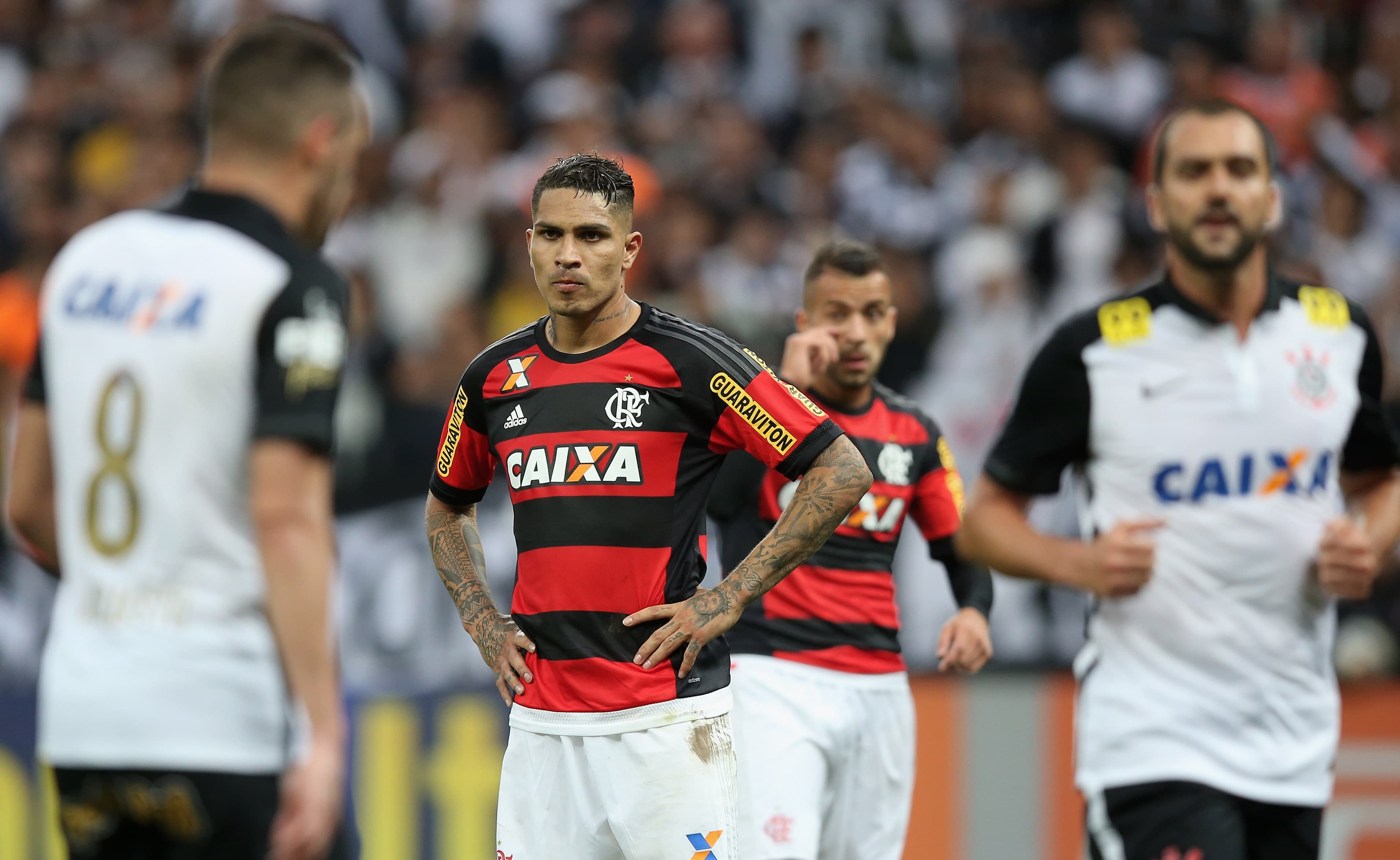 Pesquisa: Flamengo e Corinthians tecnicamente empatados, com rubro-negro com leve vantagem; veja ranking de torcidas