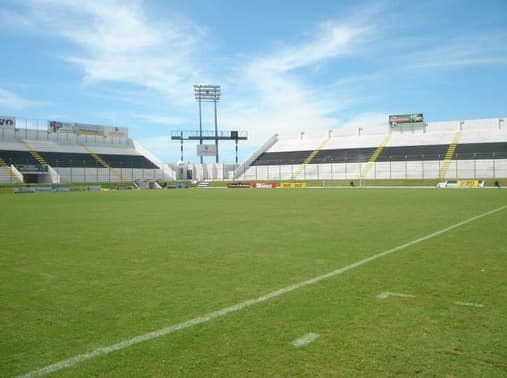 Série B: STJD mantém punição e ABC enfrentará Paraná com os portões fechados