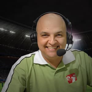 Narrador do Esporte Interativo diz “cabeça preta” em lance de Real x Napoli e gera polêmica