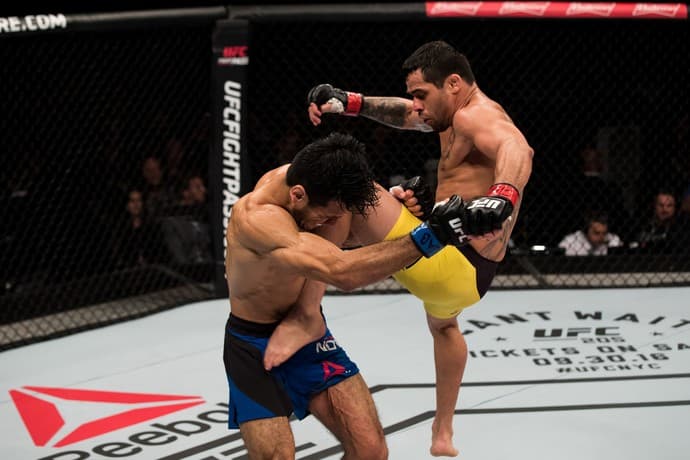 Renan Barão não dá show, mas se recupera e vence Phillipe Nover no UFC Brasília