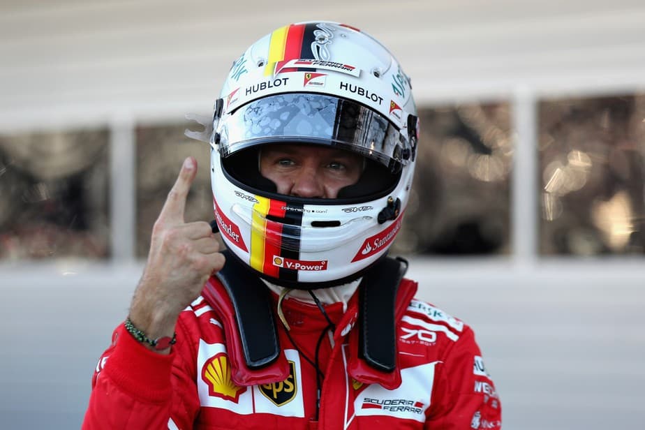 Com Vettel na pole e Kimi Raikkonen em 2º, Ferrari quebra jejum de nove anos; Massa larga em 6º